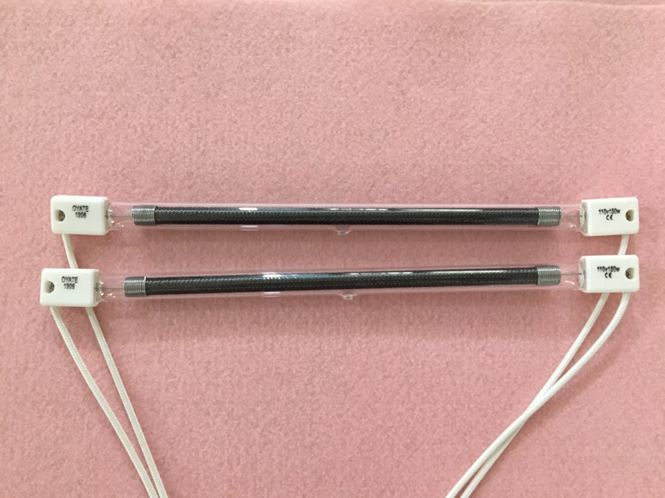 Lampă de încălzire din fibră de carbon neagră pentru grătar